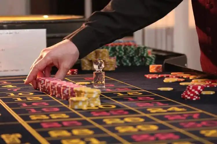 Gameplay slot online dengan berbagai fitur bonus yang menarik bagi pemain Indonesia